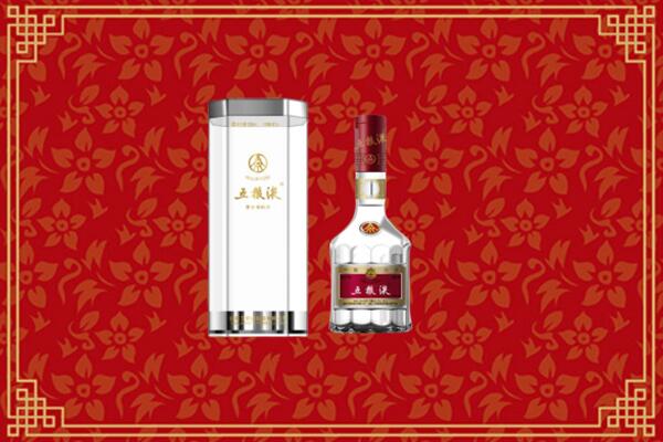 高价求购：新平县回收酒